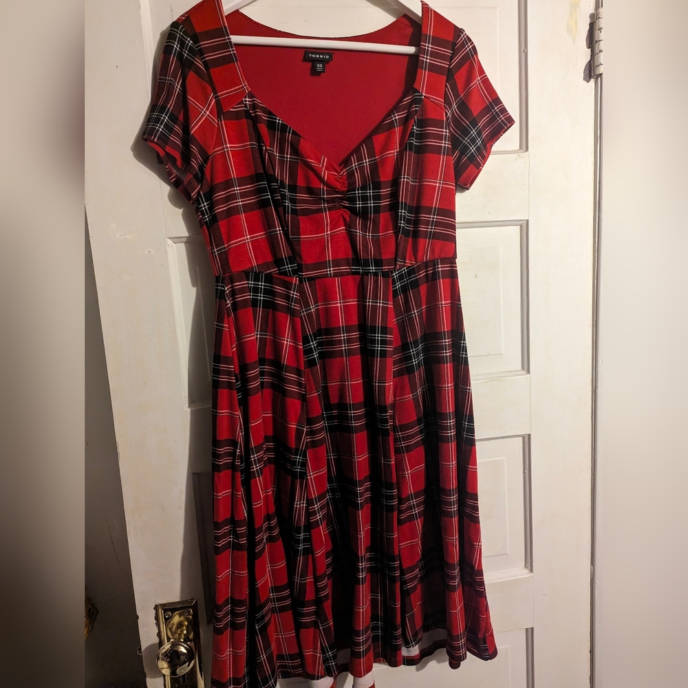 Torrid - sz00 (10) Cap-sleeve Fit & Flare Plaid Skater Dress